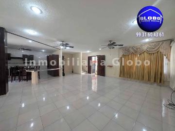 Casa en renta en Tabasco 2000 con seguridad y amplios espacios