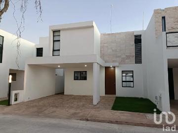 Casa en Renta en Temozon Norte, Mérida, Yucatán
