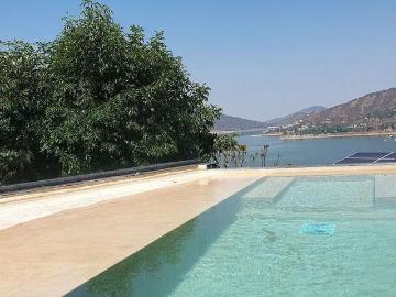 Casa en Renta en Valle de Bravo, Valle de Bravo, Estado De México