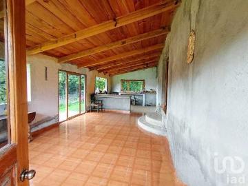 Casa en Renta en Valle de Bravo, Valle de Bravo, Estado De México