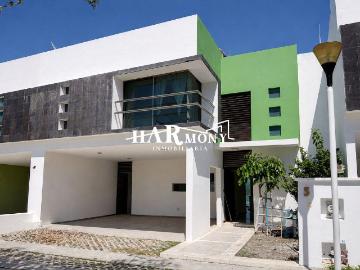 CASA EN RENTA EN VILLA PALMERAS 1