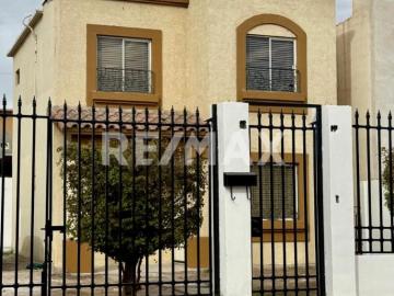 CASA EN RENTA EN VILLA TOLEDO I