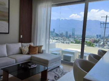 Casa en Renta equipada con alberca en Colinas de San Jeronimo, Monterrey