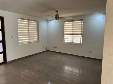 Casa en Renta equipada sin muebles en el Fracc. Privado Misión Anáhuac Sendero Escobedo