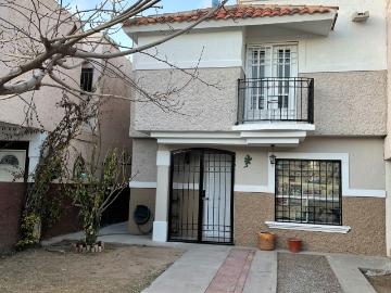 CASA EN RENTA FRACC. PORTAL DEL SOL