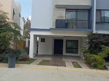Casa en renta Fraccionamiento Valle Imperial, Zapopan, Jalisco