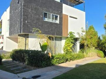 Casa en renta Fraccionamiento Valle Imperial, Zapopan, Jalisco