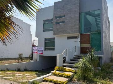 Casa en renta Fraccionamiento Valle Imperial, Zapopan, Jalisco