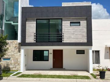 Casa en renta Fraccionamiento Valle Imperial, Zapopan, Jalisco