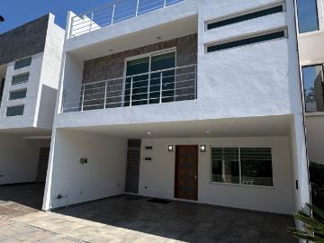 Casa en Renta fraccionamiento Arboreto, Cholula, avenida Forjadores cerca de periférico,Puebla