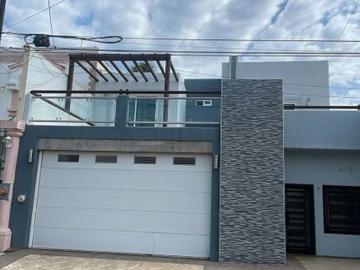 Casa en renta Fraccionamiento Las Quintas, Culiacán