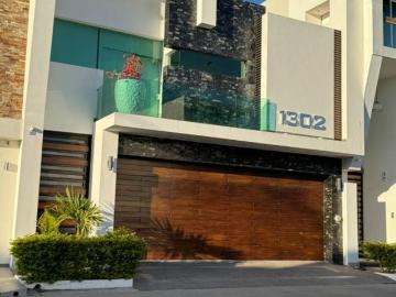 Casa en renta Fraccionamiento Las Quintas, Culiacán