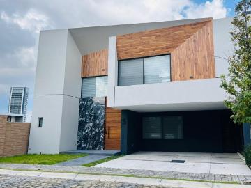 Casa en renta Fraccionamiento Lomas De Angelópolis, San Andrés Cholula