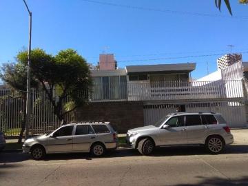 Casa en renta Isabel La Católica 89, Minerva, Fraccionamiento Vallarta Norte, Guadalajara, Jalisco, 44690, Mex