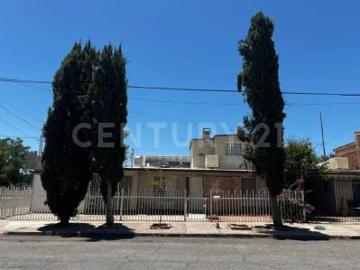 CASA EN RENTA, JUNTO A PARQUE, PARA OFICINAS O HABITACION, SAN FELIPE, CHIHUAHUA
