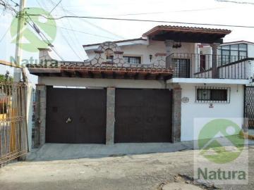Casa en renta Jardines De Acapatzingo, Cuernavaca, Morelos