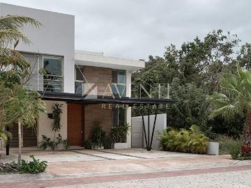 Casa en renta Lagos Del Sol, Cancún, Quintana Roo, México