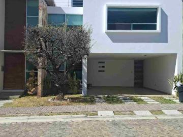 Casa en renta Lomas De Angelópolis, Puebla, México
