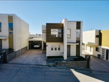 Casa en renta Lomas Del Sauzal, Ensenada