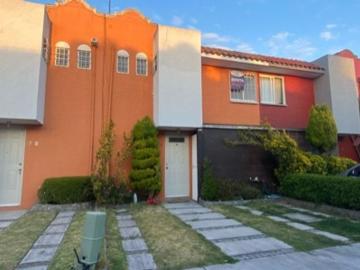 Casa en renta Los Ahuehuetes, Toluca
