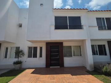 CASA EN RENTA PUERTA DE PIEDRA CELAYA