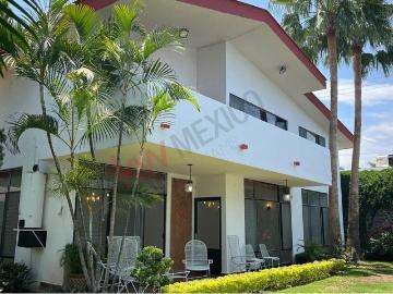 Casa en renta Paseo Akumal 423, Quintana Roo, Cuernavaca, Morelos, 62060, Mex