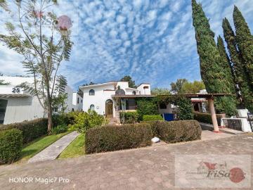 CASA EN RENTA PASEO DE LA LAJA