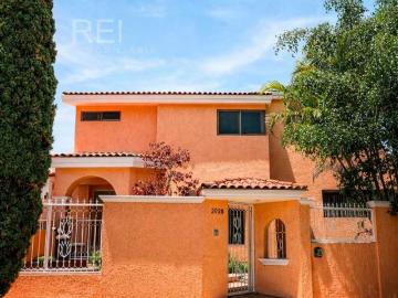 Casa en renta Paseo De Las Azucenas 2923, Bugambilias, Zapopan, Jalisco, México