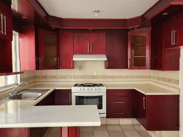 Casa en renta Paseo 4 Milpas, Urbi Quinta Montecarlo, Cuautitlán Izcalli, Estado De México, México