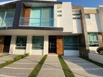 Casa en renta Paseos De Zakia Poniente, Querétaro, México