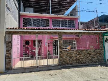 CASA EN RENTA PARA CONSULTORIOS