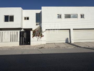Casa en renta para ejecutivos | Zona exclusiva al norte