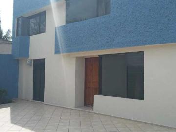 Casa en Renta para Oficinas o Consultorios, calle abierta – $35,000 en queretaro