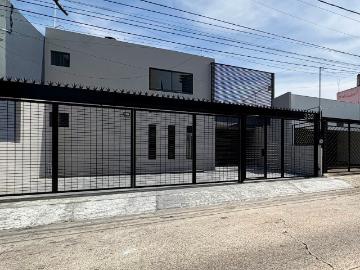 Casa en RENTA PARA OFICINAS, muy cerca Minerva