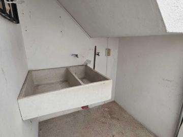 Casa en renta para uso de oficina en los laguitos zona norte poniente