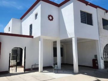 CASA EN RENTA POR EL ÁREA DEL CAMPESTRE