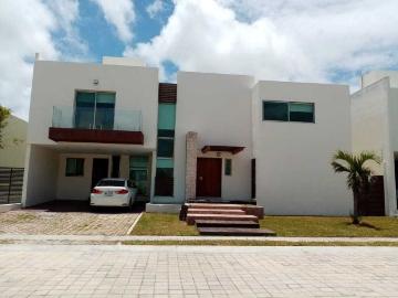Casa en renta Privada Carmen puerto Real, Fracc. Bivalbo, Ciudad Del Carmen, Carmen, Campeche, 24100, México