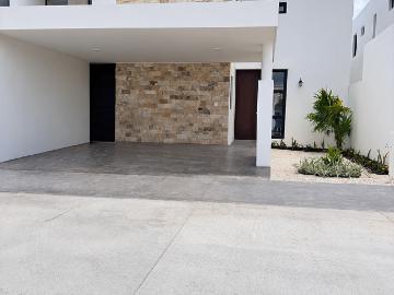 Casa en renta Privada Adara