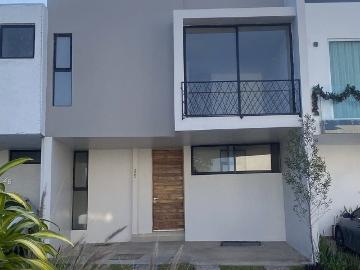 Casa en renta Prolongación Doctor Ángel Leaño, Zapopan, Jalisco, 45134, Mex