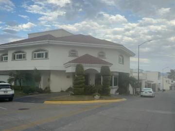 Casa en renta Rancho O Rancheria Salto De León, Coroneo