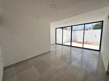 Casa en renta recien remodelada ideal para negocio u oficinas merida yuc