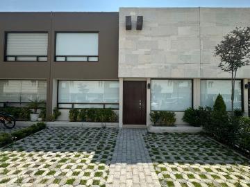 Casa en renta Residencial Lomas Virreyes, Blvd. De Los Virreyes, San Andrés Ocotlán, Estado De México, México