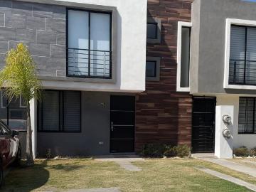 Casa en renta Rio Residencial, Los Pinos, San Francisco Ocotlán, Puebla, México