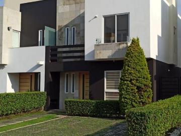Casa en renta San Gaspar Tlahuelilpan, Metepec
