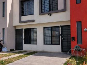 Casa en renta Santa Cruz De Las Flores, Tlajomulco De Zúñiga