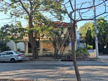 Casa en renta USO COMERCIAL en Vallarta Norte 7 Rec?maras