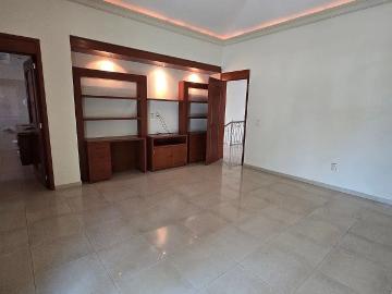 Casa en Renta Valle Real Coto Las Rosas, 3 Rec. con Baño y Vestidor Zapopan Jal