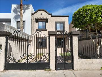 CASA EN RENTA VILLAS DEL CEDRO