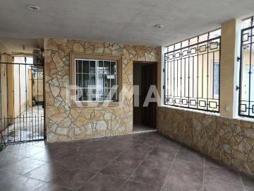 CASA EN RENTA