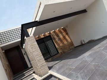 CASA EN RENTA